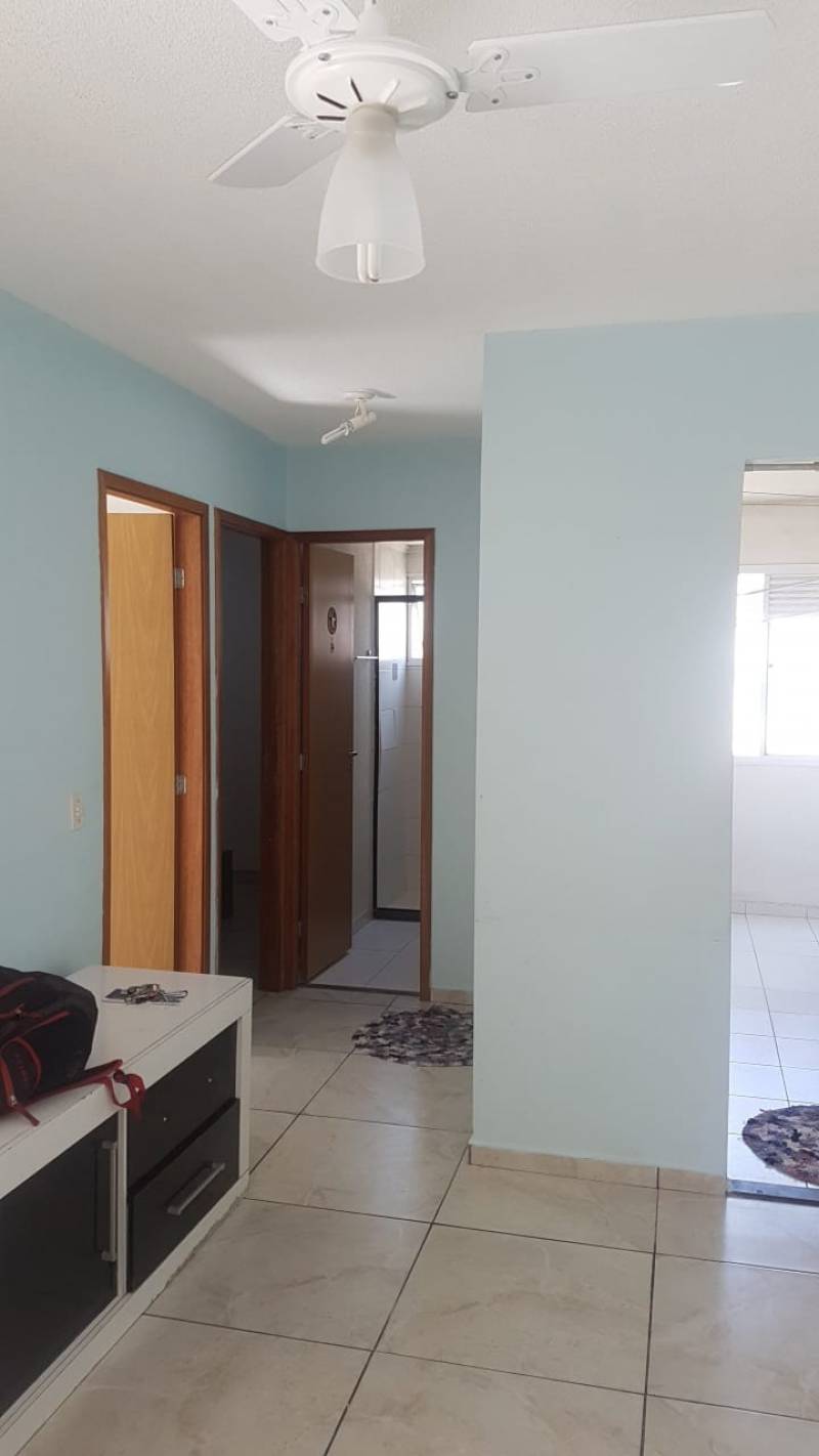 Apartamento em cotia com 2 dormitorios. Aceito oferta