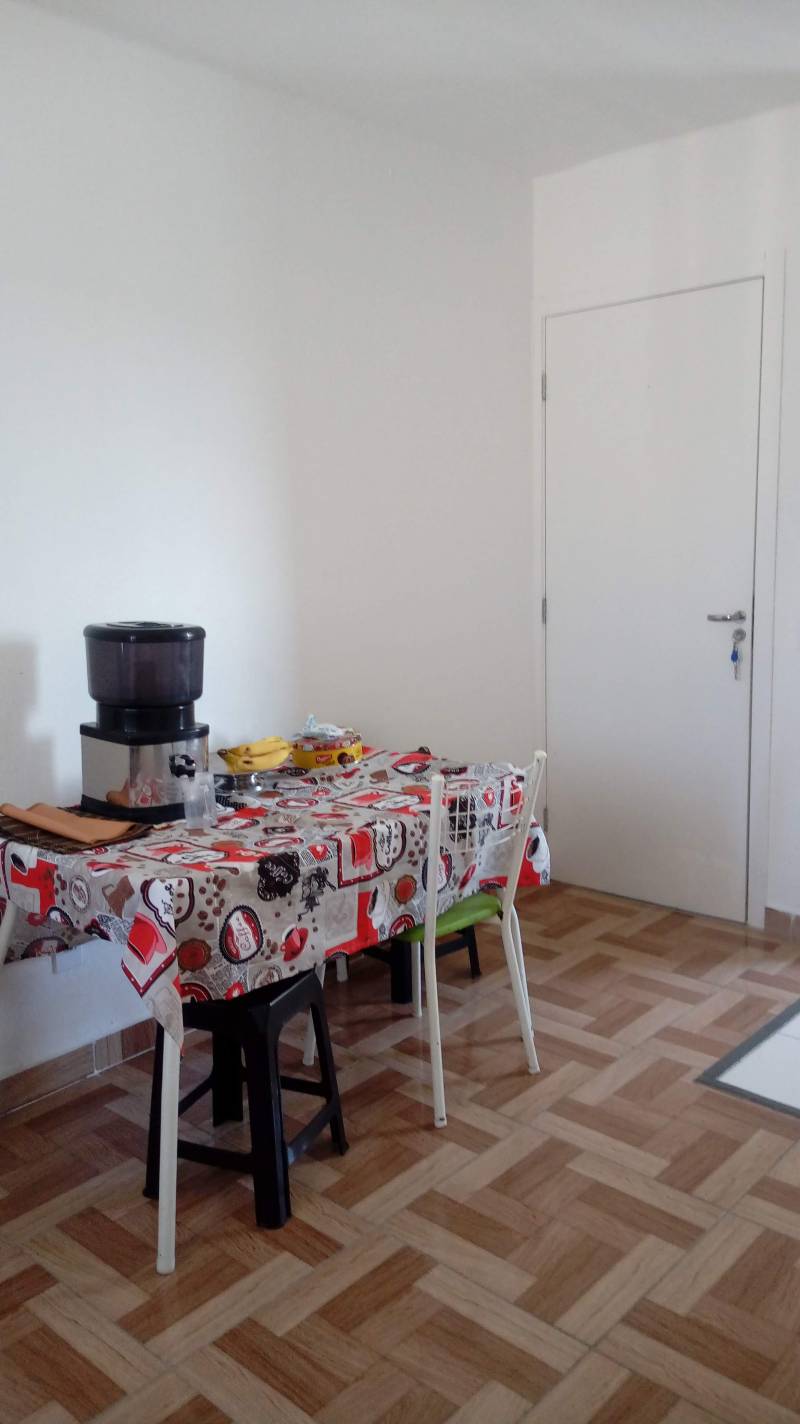 Aluga-se Apartamento