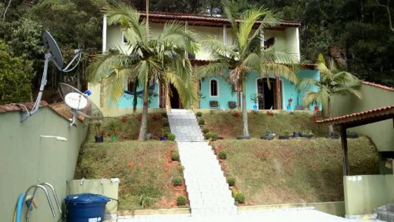 CASA PARA MORAR OU TEMPORADA