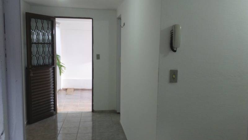 Apto. Planalto 1/4 540 e 2/590 Com todas as taxas  INCLUSAS.