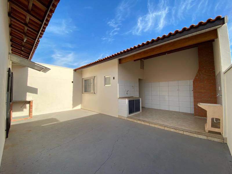 CASA 2 DORM 2 VAGAS ÁREA GOURMET COM CHURRASQUEIRA