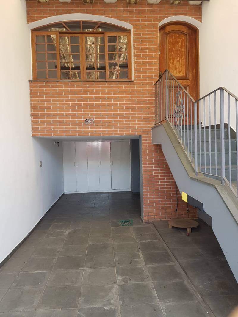 Sobrado em ótima lacalização