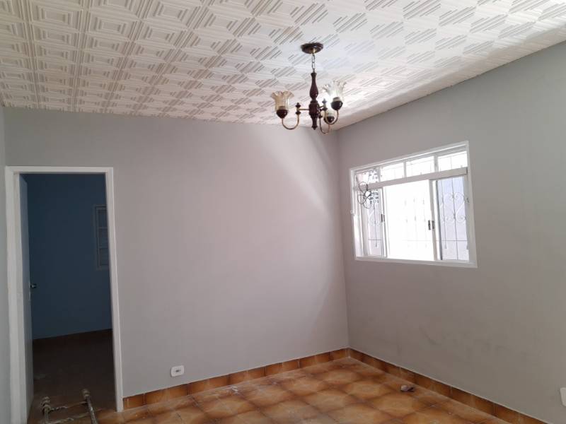 Vende-se casa 