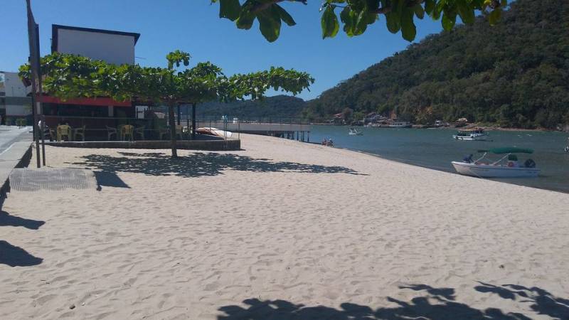 Vendo casa perto do mar