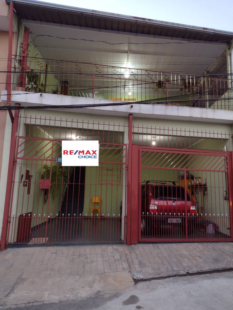 Sobrado 2 dorm 2 vagas espaçoso e confortável