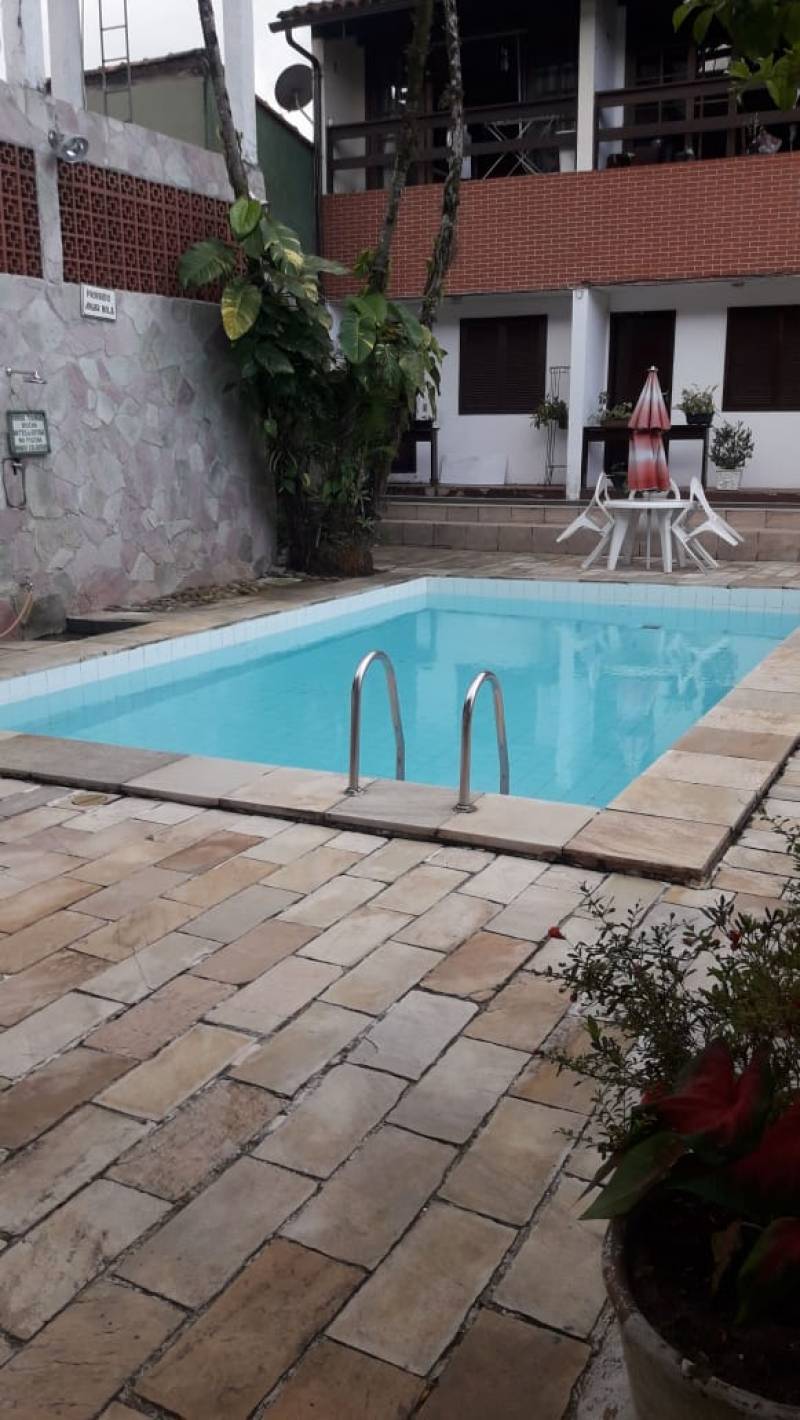 Alugo apartamento no Parque das Palmeiras- Angra dos Reis