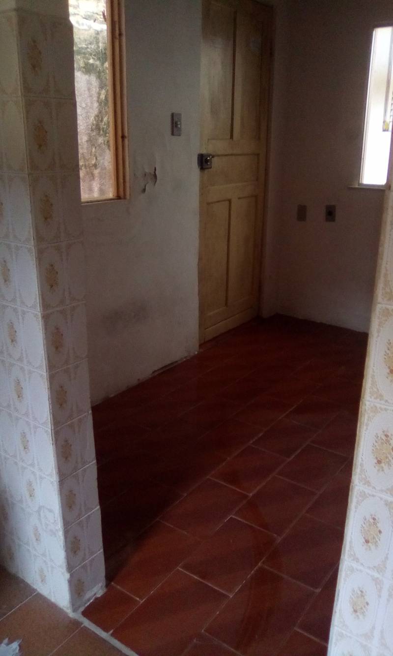 Aluga - se casa em Cosme de Farias