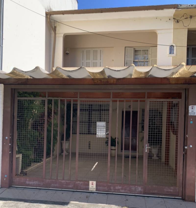 Sobrado 3 dorm, 2 vagas, 200 m2