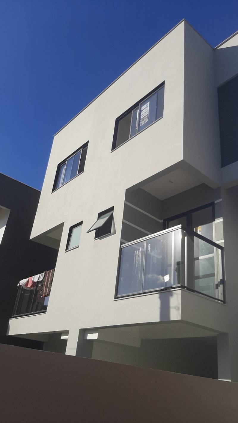 Triplex alto padrão