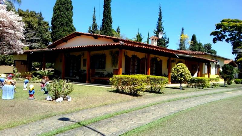 Para quem quer sair do estresse de São Paulo -  Linda Chácara em Caçapava - Ótima Localização - 