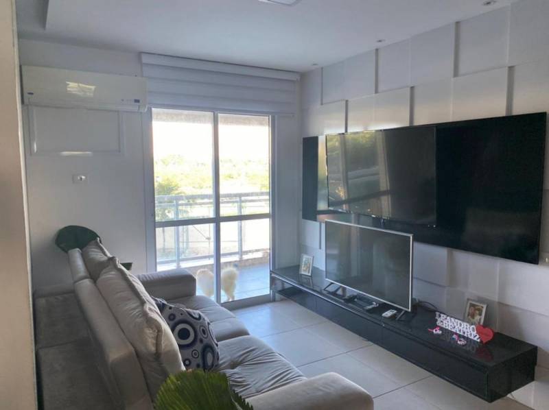 VENDO EXCELENTE APARTAMENTO NO RECREIO 