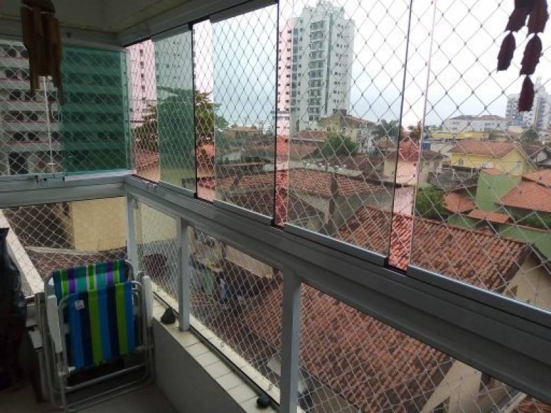 apto 2 dorms, uma quadra do mar no centro de Mongagua Litoral Sul de SP