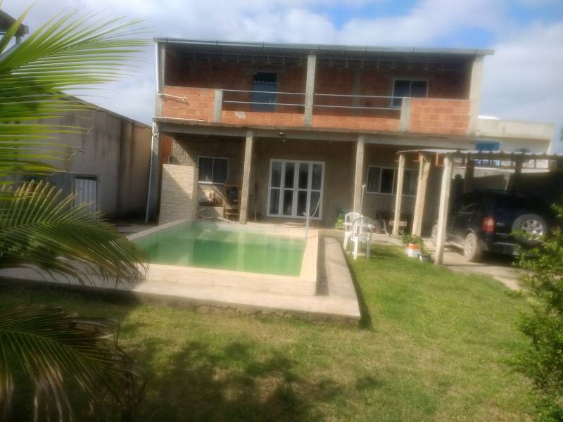 Casa por terminar.