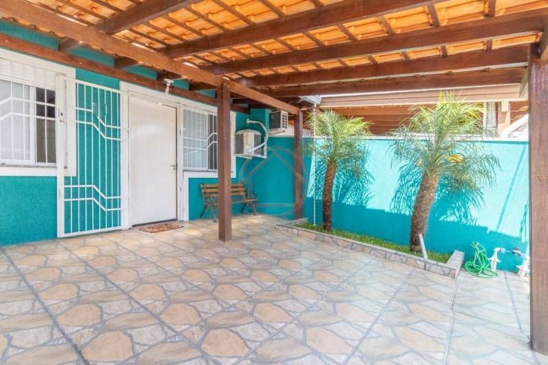 Casa dois dormitórios semi mobiliado 