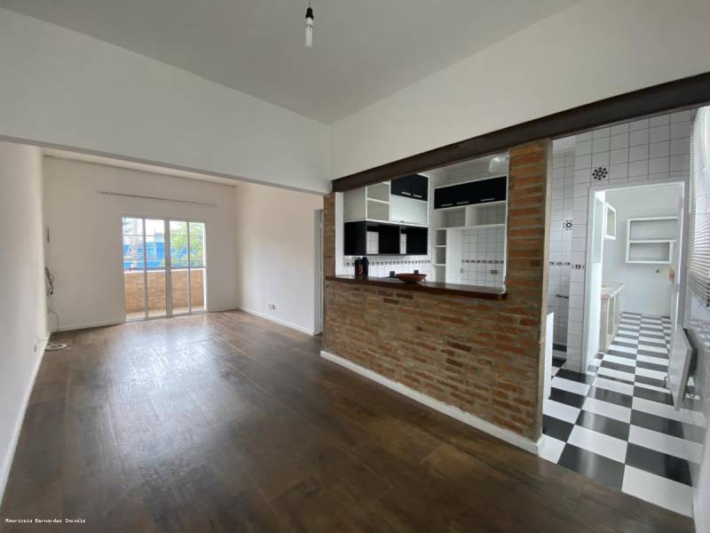 VENDE-SE LINDO APARTAMENTO NA AV. LINS DE VASCONCELOS