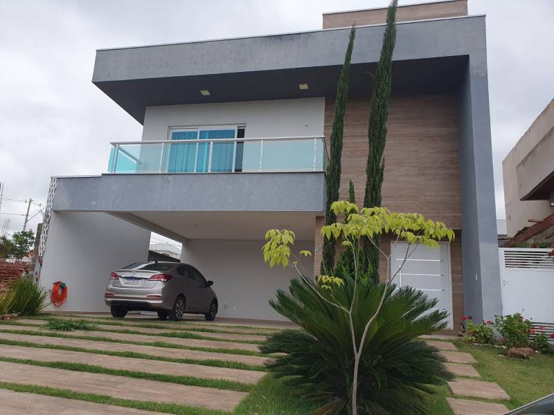 Casa em Condomínio 4 suites e 4 Vagas 