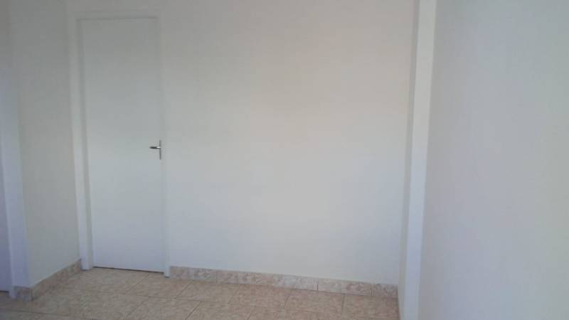 Venda de Apto. 2 Dorms. Sala, Cozinha, Banheiro - Ótima Localização