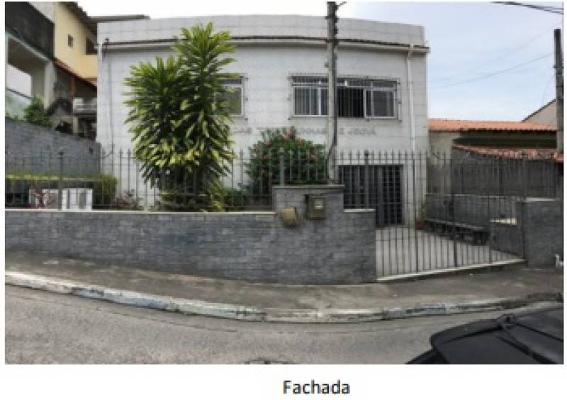 Amplo Salão com Diversas Possibilidades