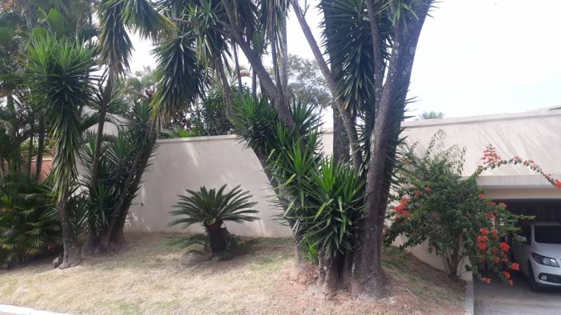 CASA EM CONDOMINIO FECHADO EM EXCELENTE LOCALIZAÇÃO DE BARUERI