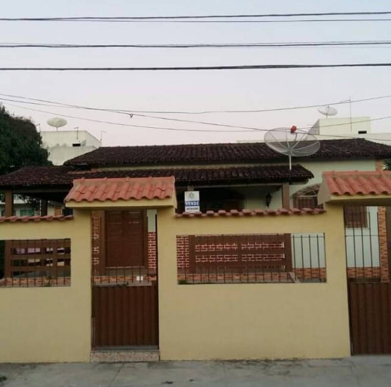 Casa   - Bairro  Cantinho do Mar  -  Rio das Ostras -RJ