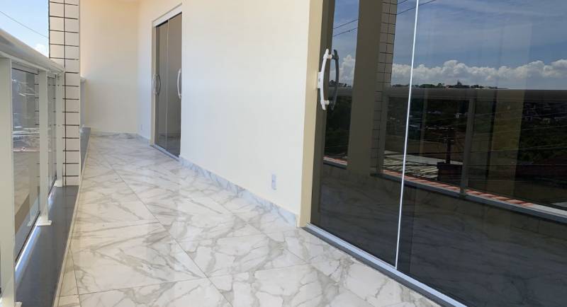 Ótimo apartamento nas Pitangueiras, 02 quartos