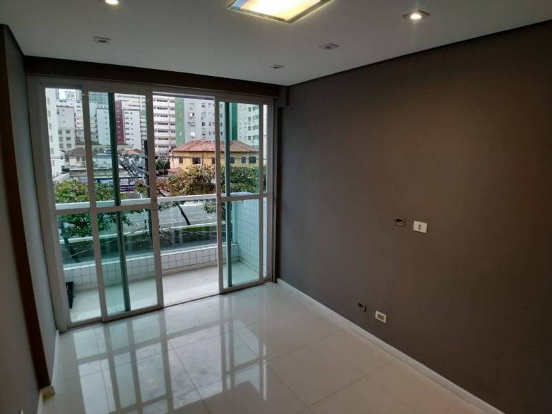 APARTAMENTO LINDO E REFORMADO