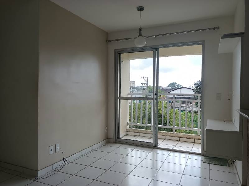 Apto com 2/4 no Pleno Residencial