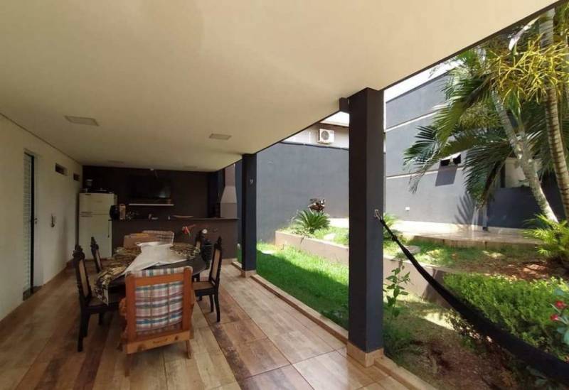 Casa a Venda no bairro Colina Verde de Jaboticabal