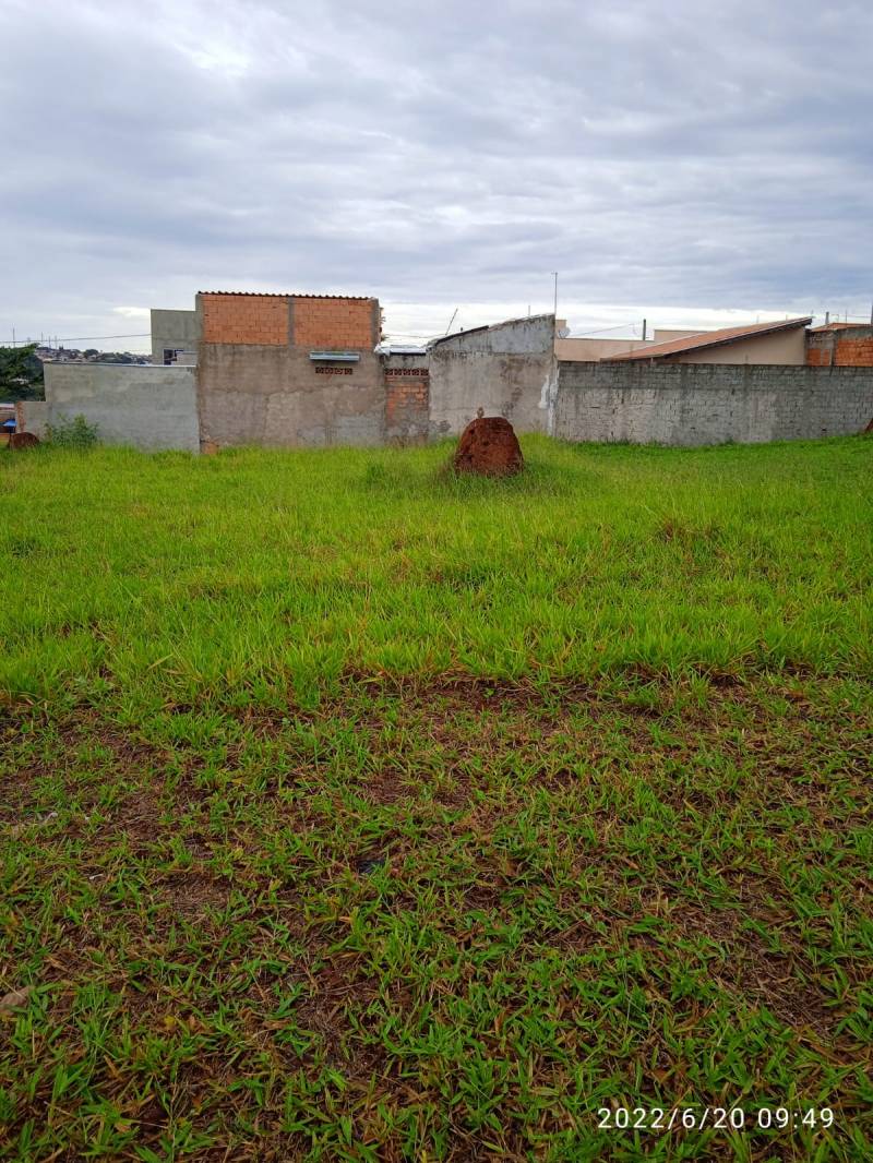vendo terreno jardim ouro verde botucatu