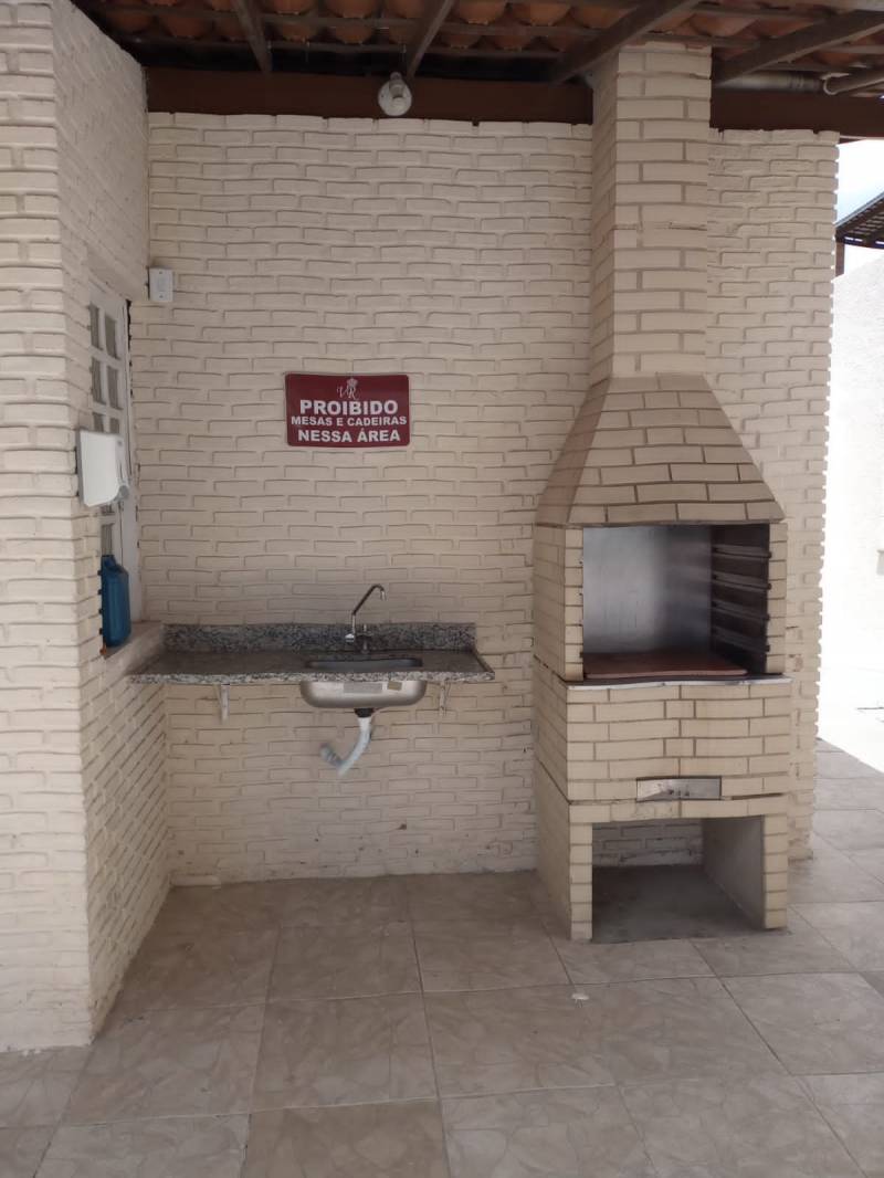 Vende-se  um gracioso apto2/4 no cond. Vila Real life!