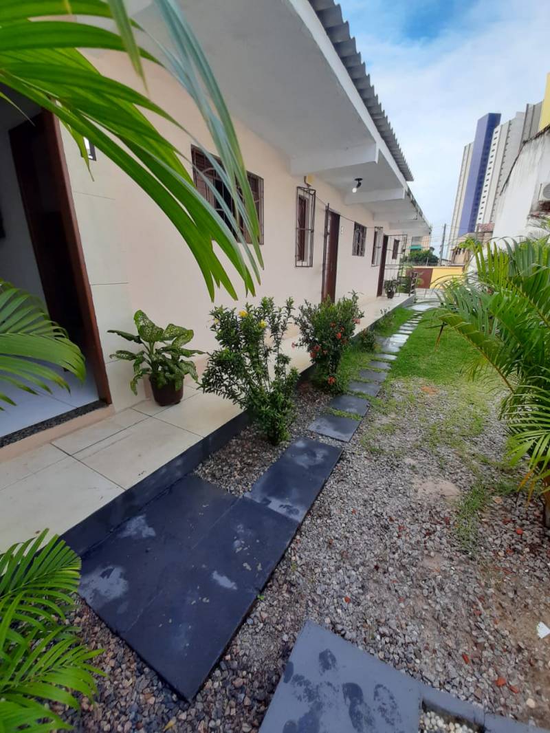Alugo Mini casa em condominio residencial- Ponta Negra