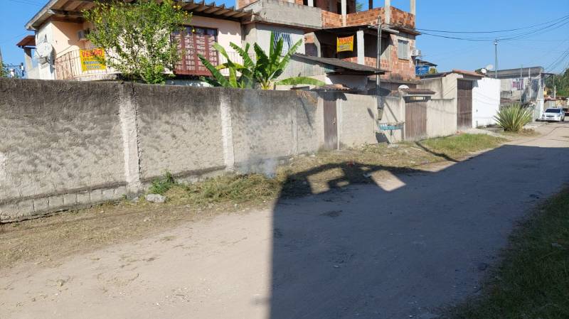 Casa com quintal 
