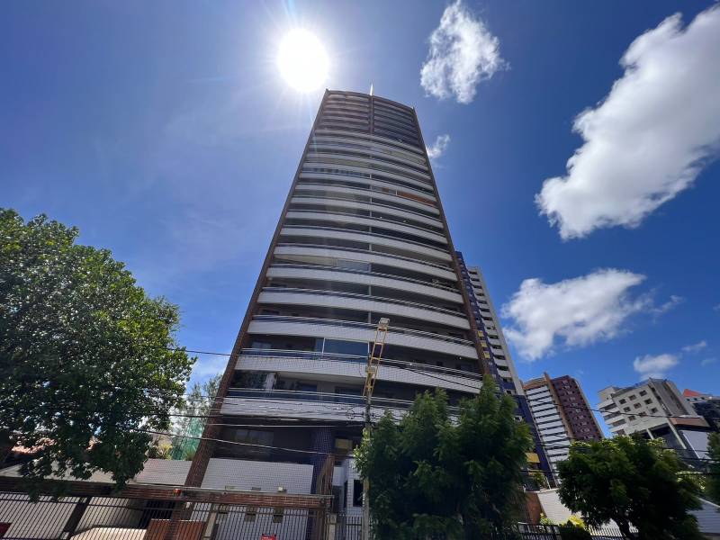 Apartamento no Meireles com 3 quartos
