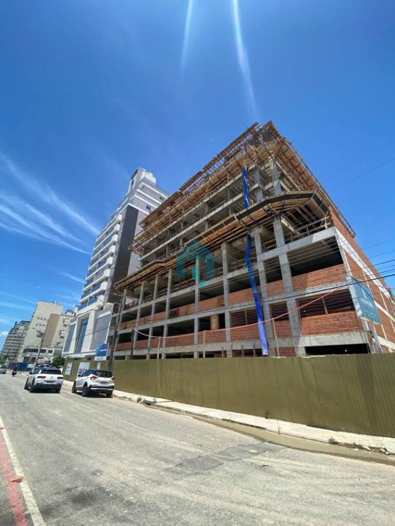 Apartamento  3 DORMITORIOS 1 SUÍTE