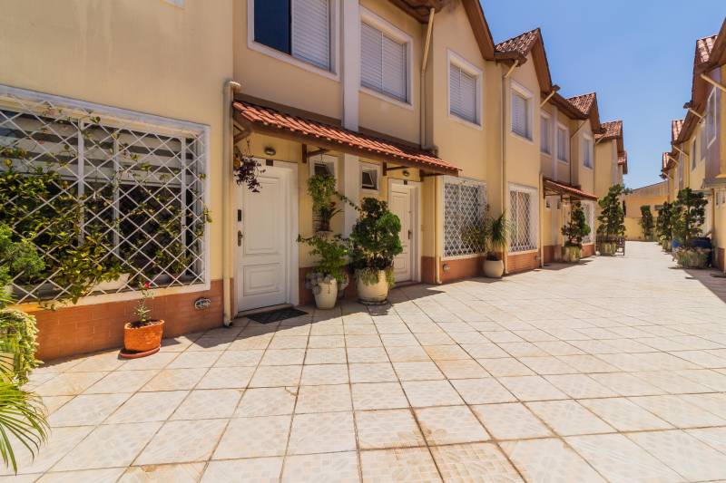 Casa em Condomínio