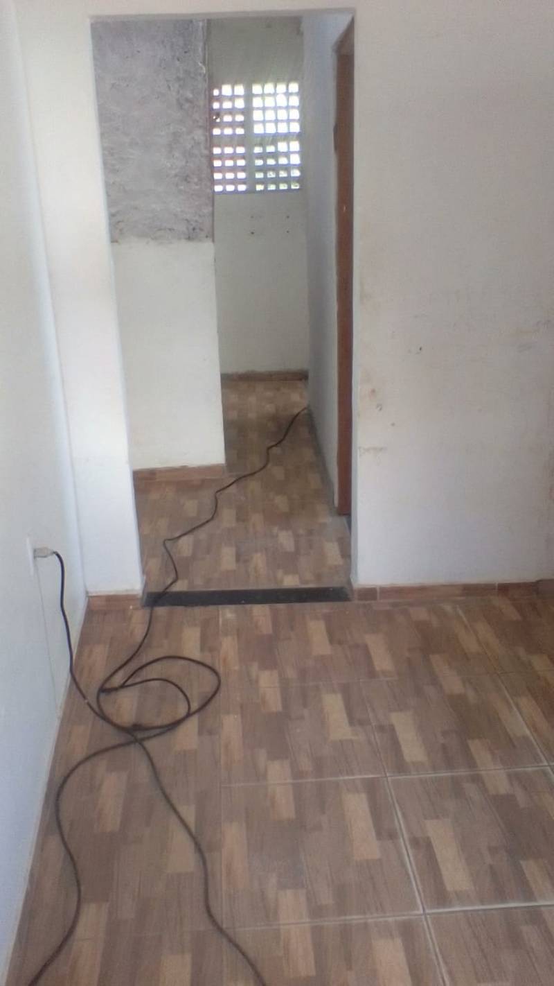 Aluga se Casa Av Aliomar Baleeiro Cajazeiras 