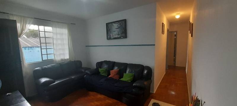 Vendo Casa 2 Dorms. 1 WC + Edícula Ótima localização!