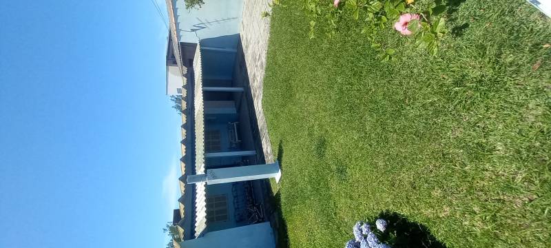 Vendo casa enorme na praia