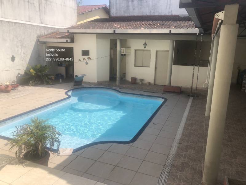 Greenwood com 5 suites, piscina, edícula e jardim de inverno