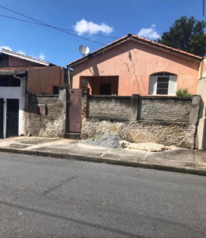 CASA ANTIGA / TERRENO MARAVILHOSO 244 METROS QUADRADOS