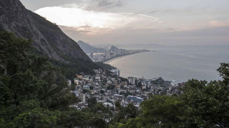 Predio 3 andares com Vista no VIDIGAL 