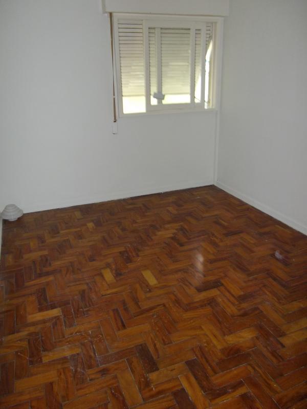Apto. 60m², 2 dorms., sala ampla, área de serviço