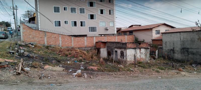 TERRENO BAIRRO SANTA MARTA 