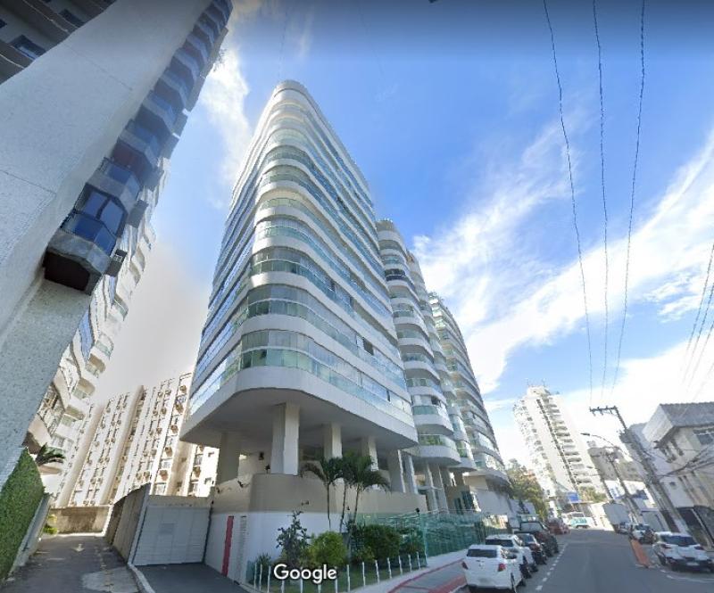 Apê 3 Quartos, Suíte, 115 m2 com 2 vagas na Praia da Costa - Vila Velha
