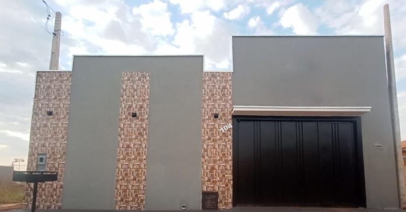 Casa com piscina e área gourmet