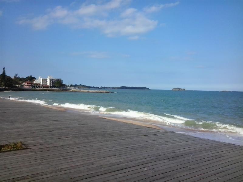 Casa a 700 metros da praia em Rio das Ostras, RJ