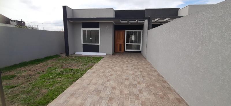 Casa a venda 3quartos – Santa Terezinha Frg.