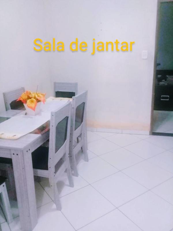 CASA Á VENDA NO TOMBA