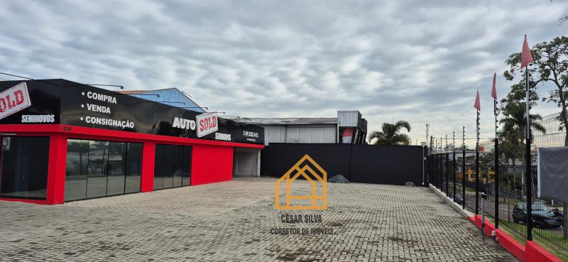 TERRENO COMERCIAL DE ESQUINA NO PAROLIN COM AMPLA LOJA!