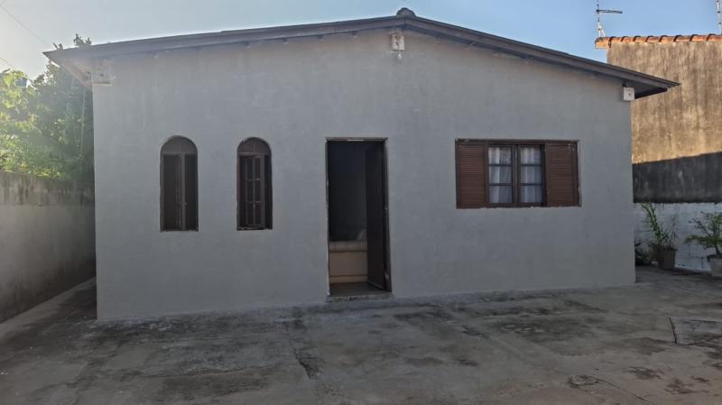 casa a venda no gaivota em itanhaém.